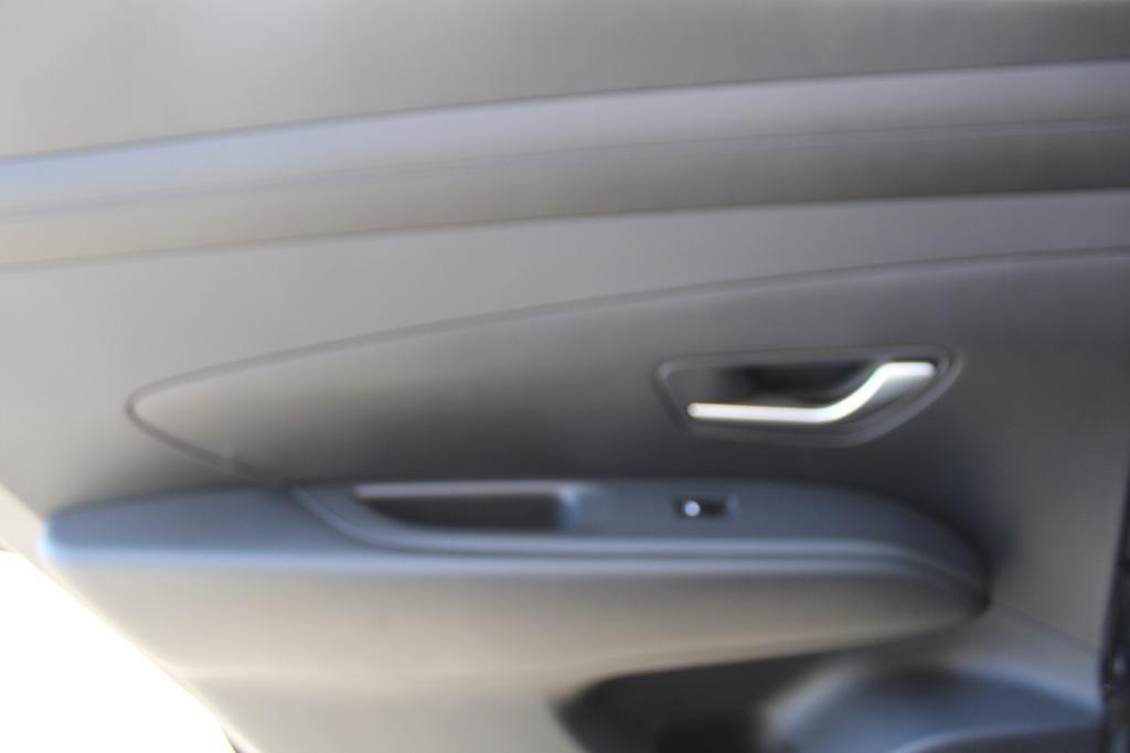 new 2026 Hyundai TUCSON Hybrid car, priced at $34,123