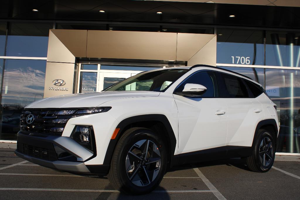 new 2026 Hyundai TUCSON Hybrid car, priced at $35,609