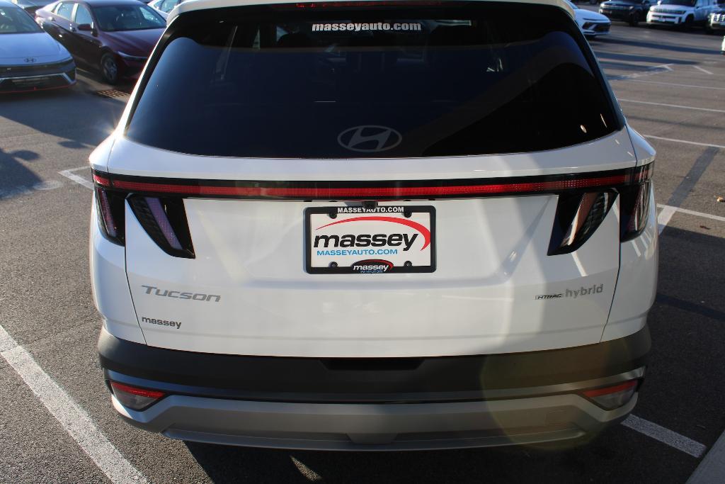 new 2026 Hyundai TUCSON Hybrid car, priced at $35,609