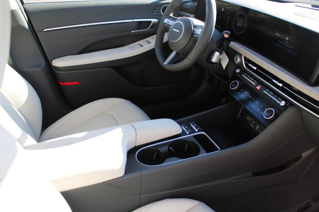 new 2026 Hyundai Sonata Hybrid car, priced at $39,641