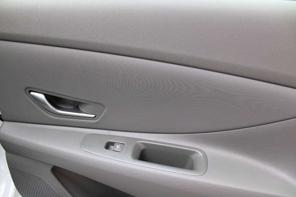 new 2026 Hyundai ELANTRA HEV car, priced at $30,529