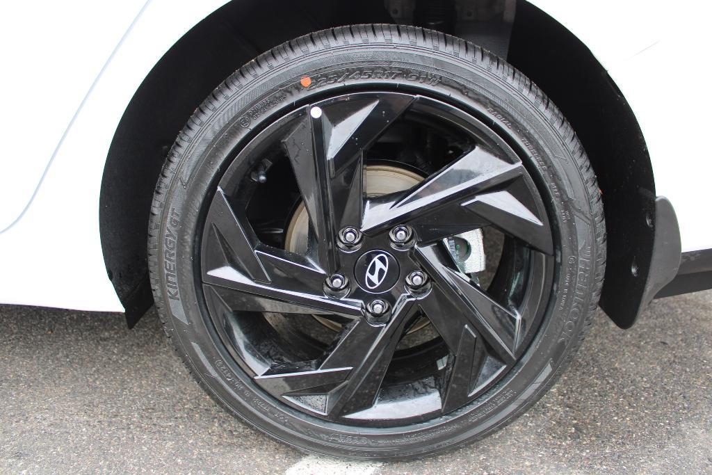 new 2026 Hyundai ELANTRA HEV car, priced at $29,087