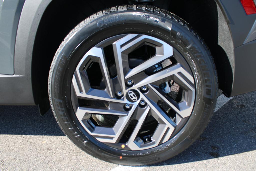 new 2026 Hyundai TUCSON Hybrid car, priced at $42,853