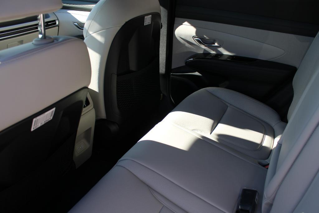 new 2026 Hyundai TUCSON Hybrid car, priced at $42,853