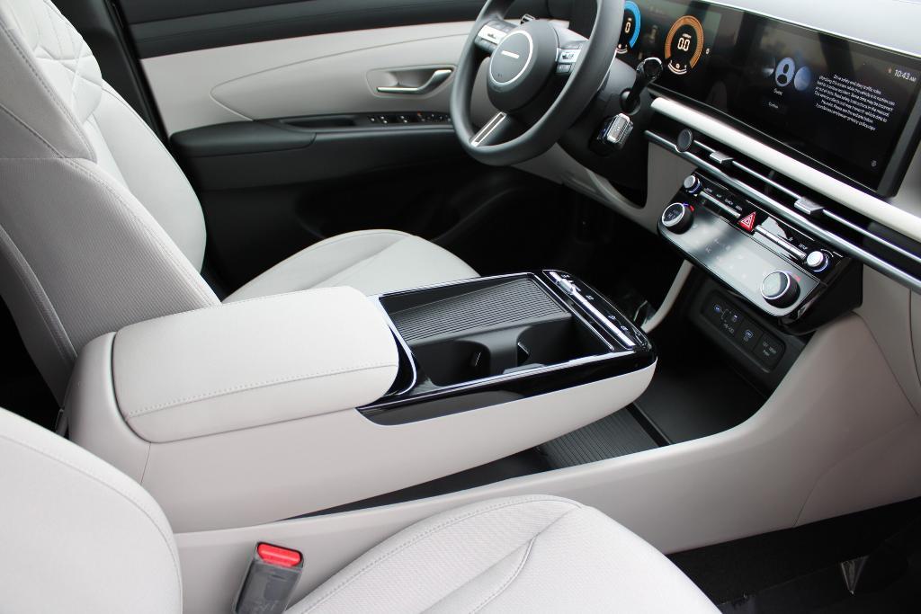 new 2026 Hyundai TUCSON Hybrid car, priced at $34,168