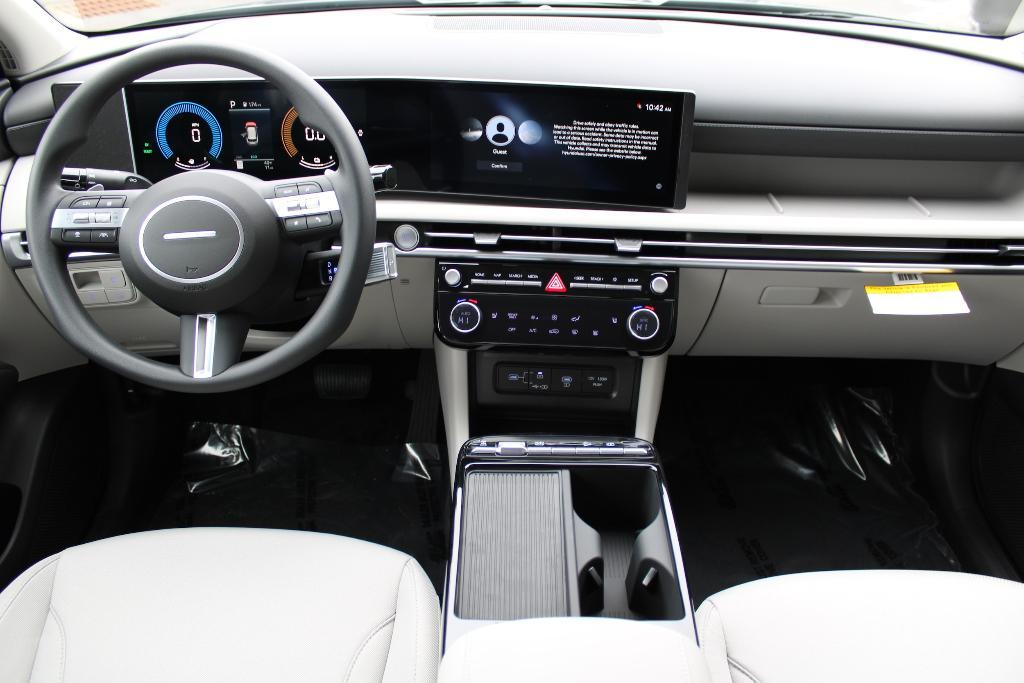 new 2026 Hyundai TUCSON Hybrid car, priced at $34,168