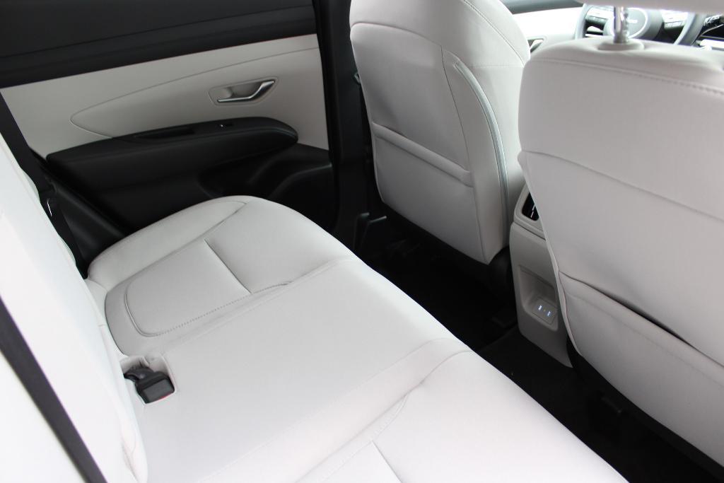 new 2026 Hyundai TUCSON Hybrid car, priced at $34,168