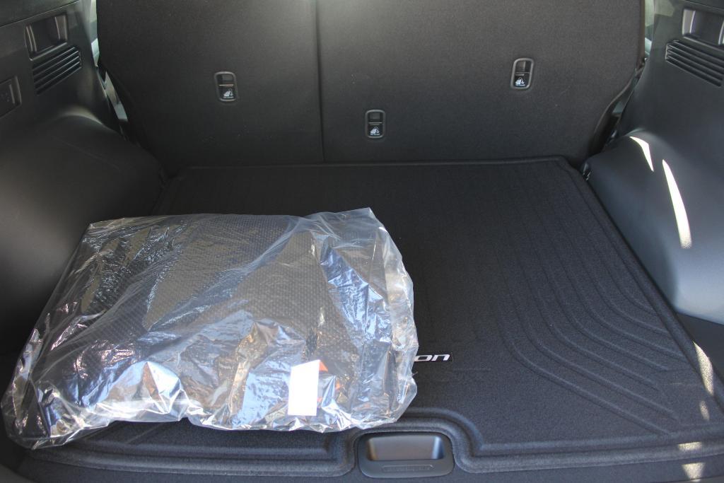 new 2026 Hyundai TUCSON Hybrid car, priced at $34,168