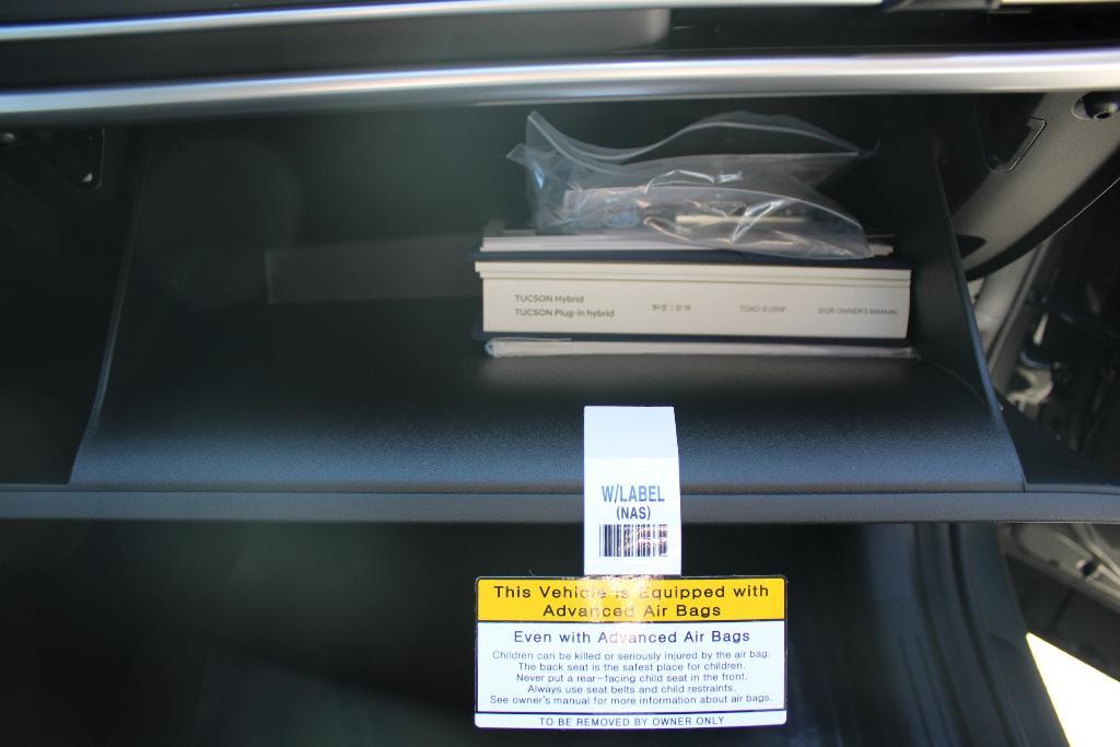 new 2026 Hyundai TUCSON Hybrid car, priced at $34,168