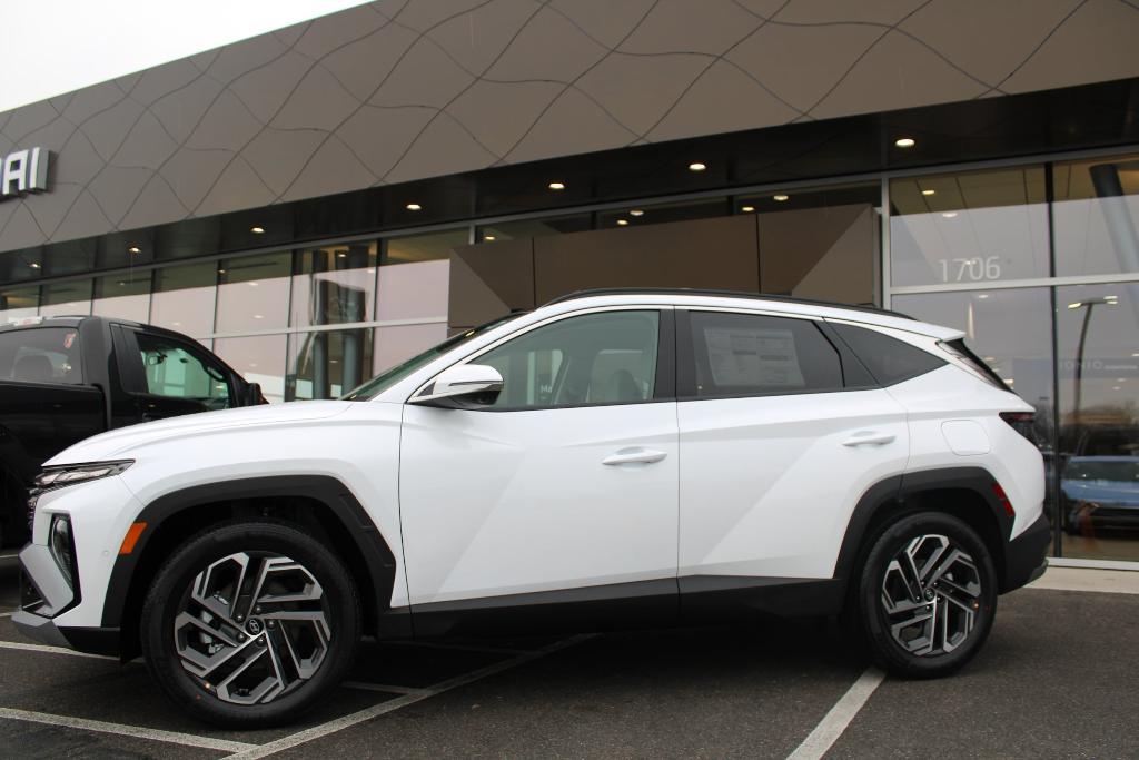new 2026 Hyundai TUCSON Hybrid car, priced at $43,128