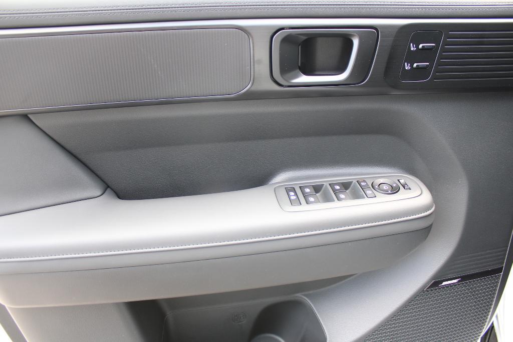 new 2026 Hyundai SANTA FE HEV car, priced at $53,495