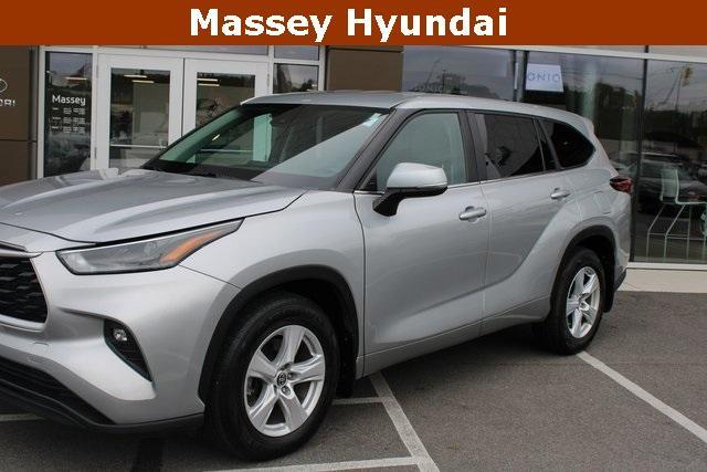 used 2023 Toyota Highlander car, priced at $29,147