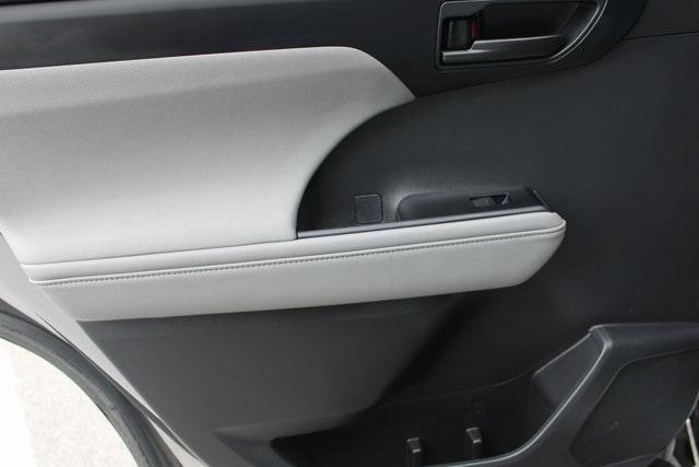 used 2023 Toyota Highlander car, priced at $29,147