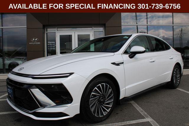 used 2025 Hyundai Sonata Hybrid car, priced at $28,017