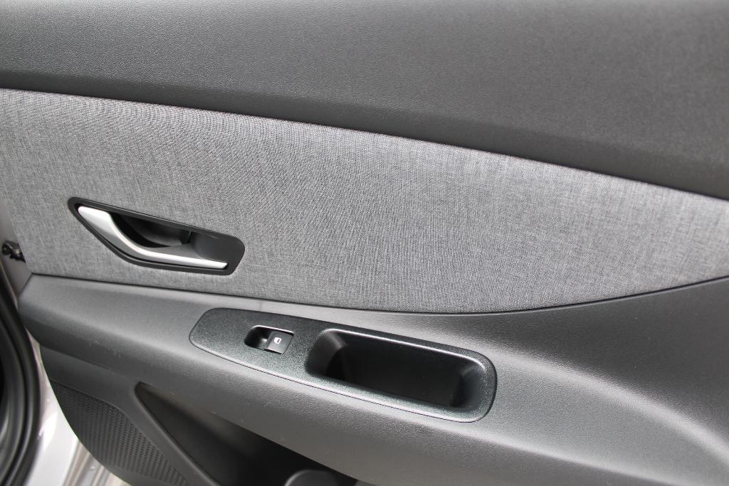 new 2026 Hyundai ELANTRA HEV car, priced at $30,927