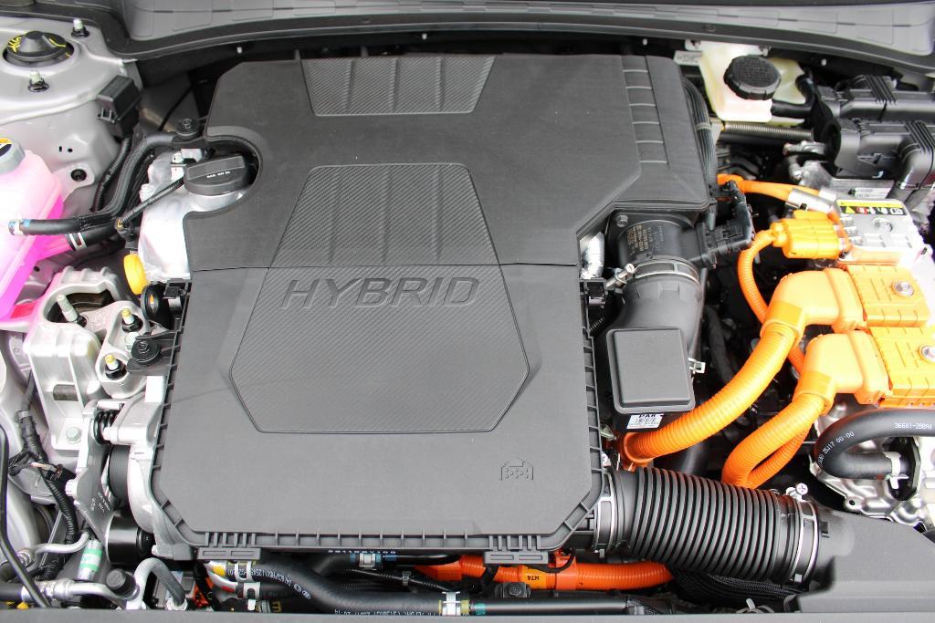 new 2026 Hyundai ELANTRA HEV car, priced at $30,927