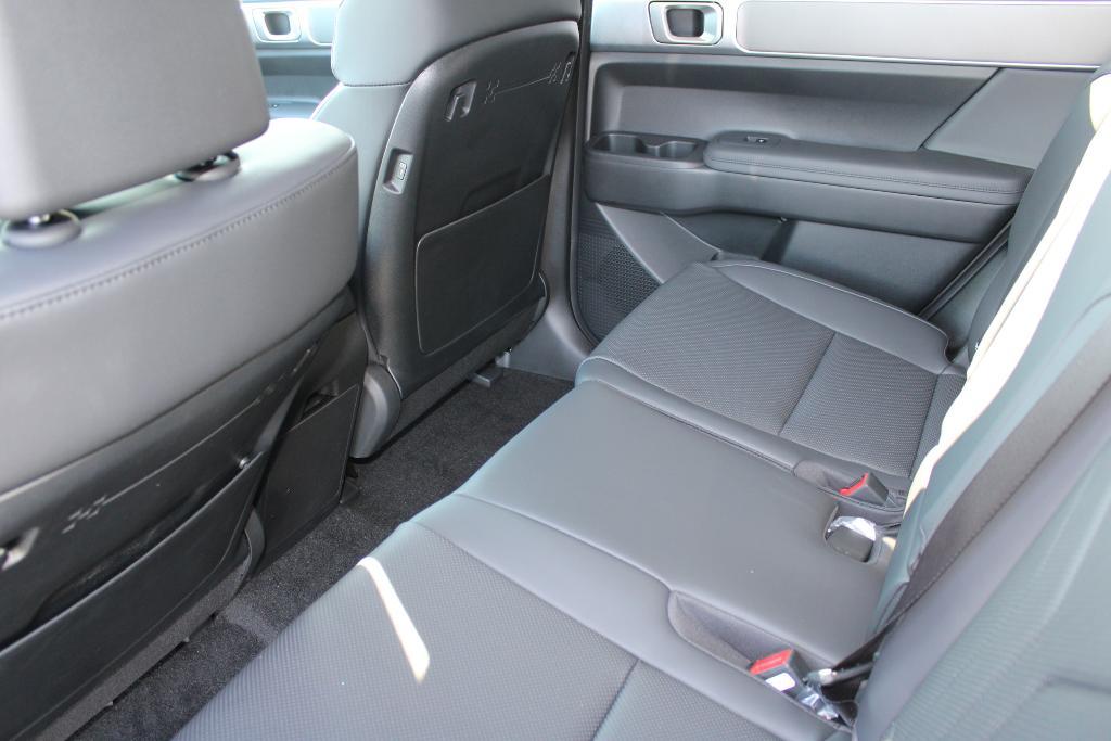 new 2026 Hyundai SANTA FE HEV car, priced at $38,639