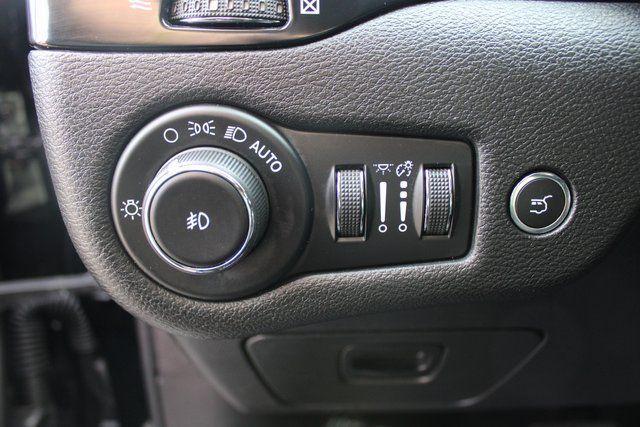 used 2020 Jeep Cherokee car, priced at $19,994