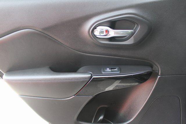 used 2020 Jeep Cherokee car, priced at $19,994