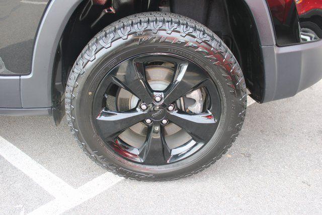 used 2020 Jeep Cherokee car, priced at $19,994