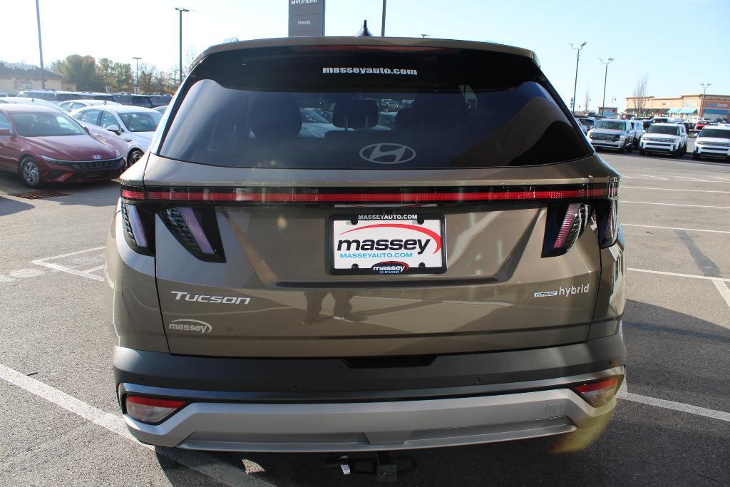 new 2026 Hyundai TUCSON Hybrid car, priced at $42,603