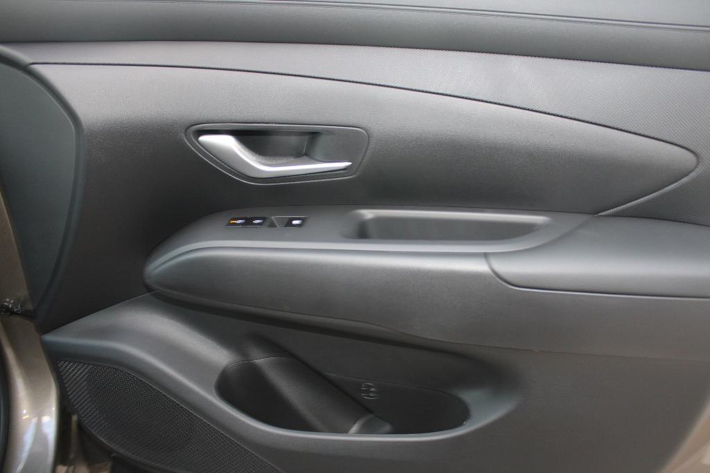 new 2026 Hyundai TUCSON Hybrid car, priced at $34,123