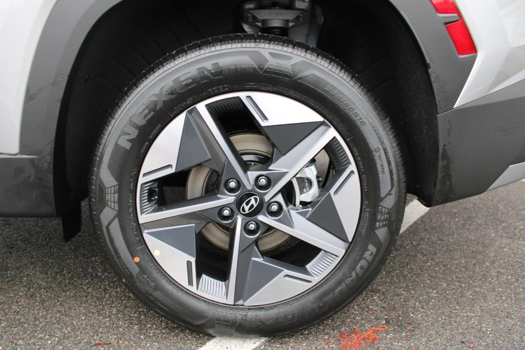 new 2026 Hyundai TUCSON Hybrid car, priced at $34,168