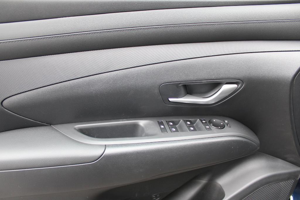 new 2026 Hyundai TUCSON Hybrid car, priced at $34,213