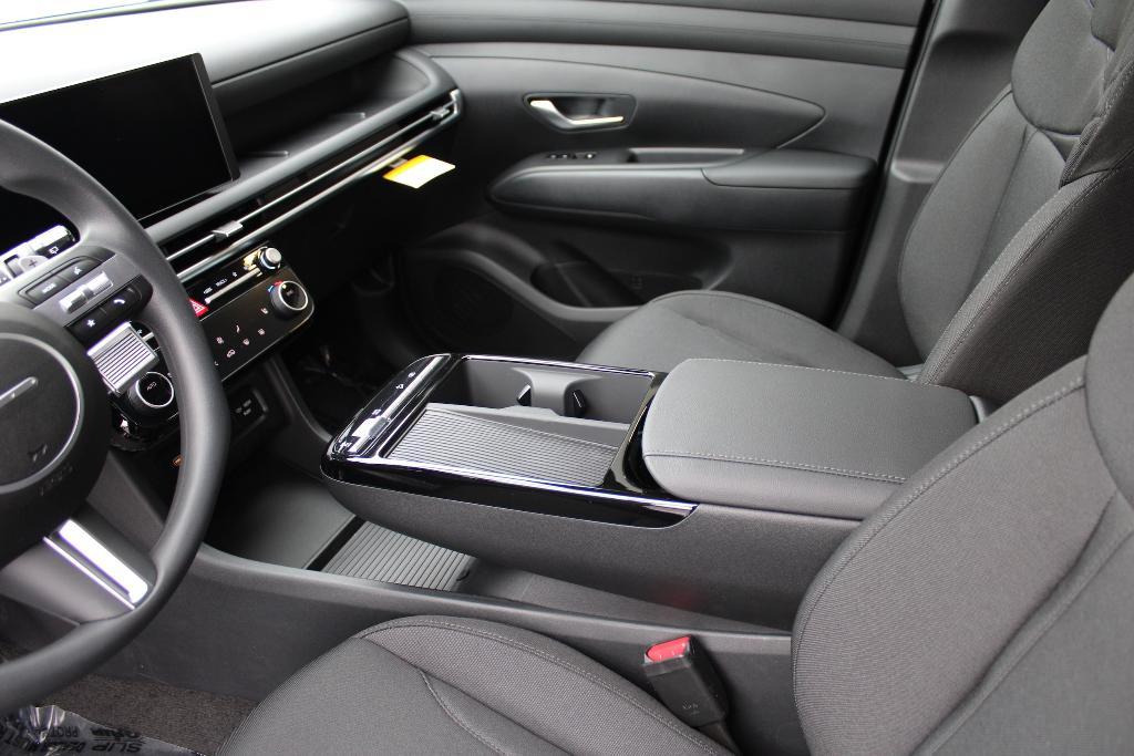 new 2026 Hyundai TUCSON Hybrid car, priced at $34,213