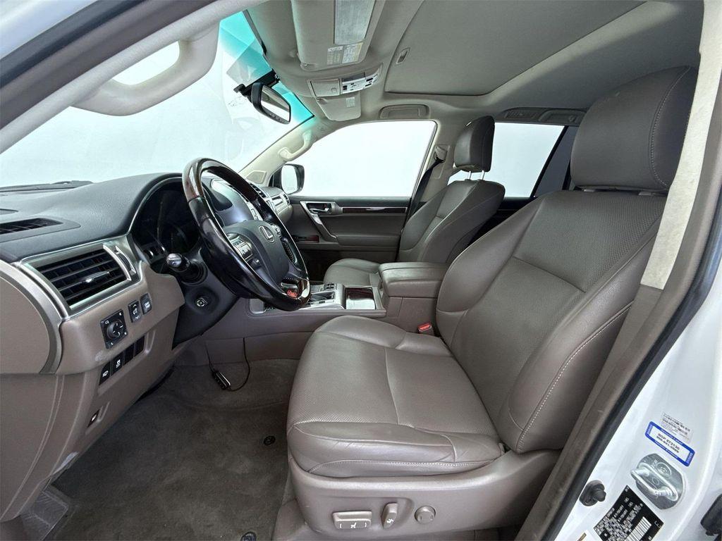 used 2019 Lexus GX 460 car, priced at $32,078