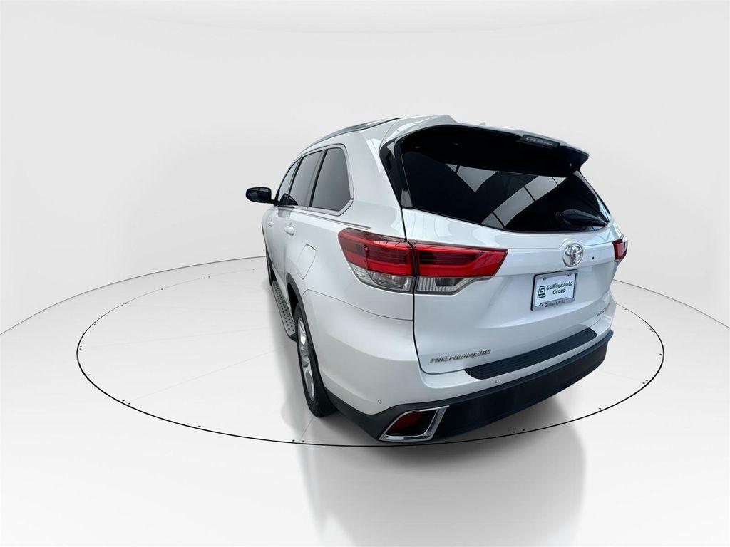 used 2018 Toyota Highlander car, priced at $21,928