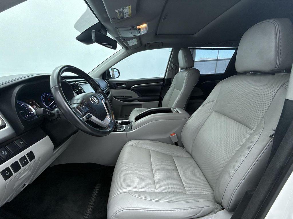 used 2018 Toyota Highlander car, priced at $21,928