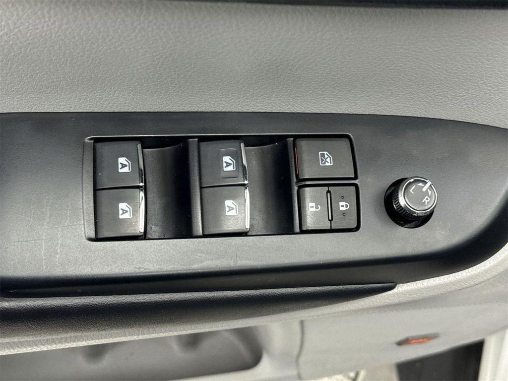 used 2018 Toyota Highlander car, priced at $21,928