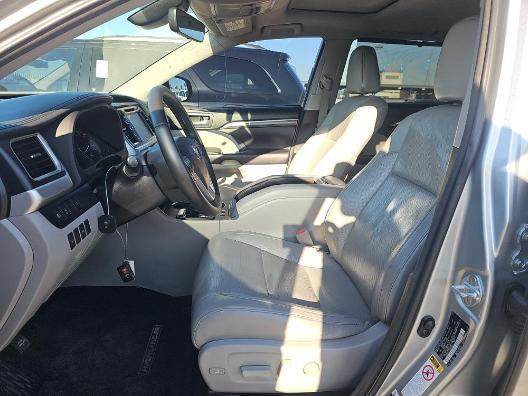 used 2018 Toyota Highlander car, priced at $22,588