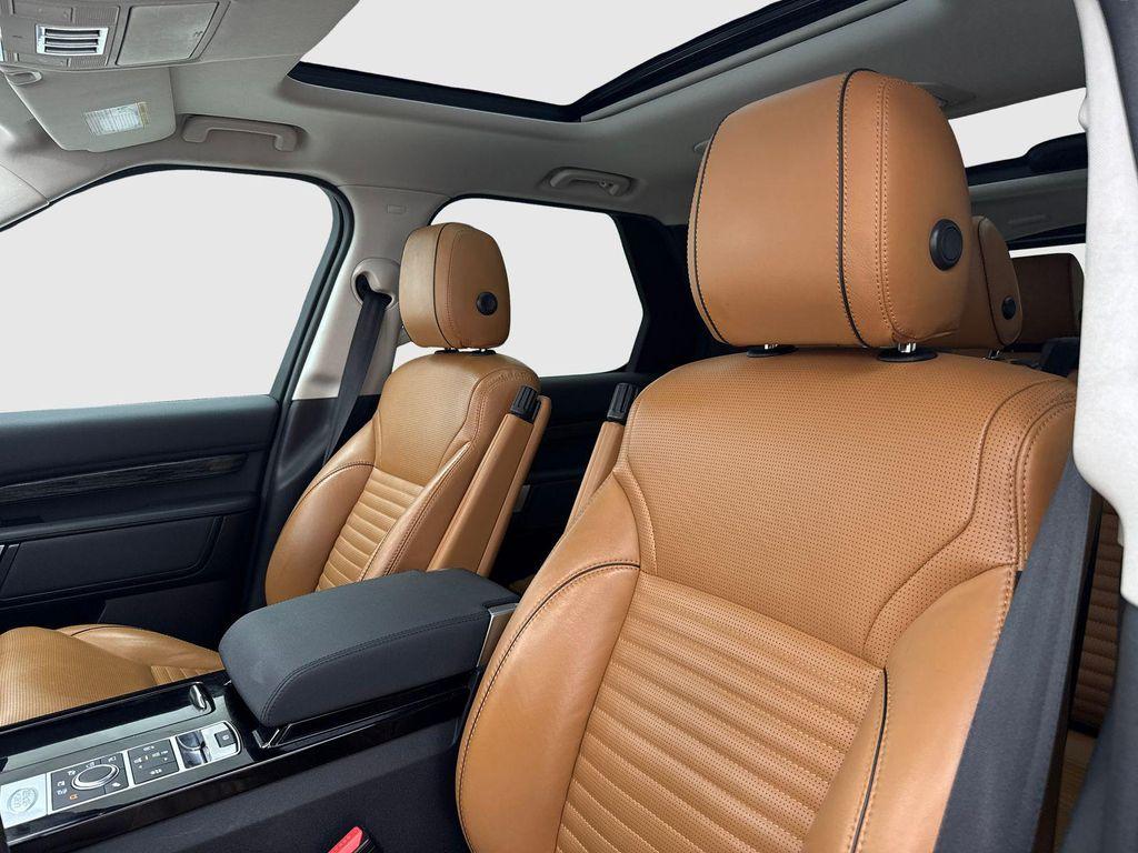 used 2019 Land Rover Discovery car, priced at $19,388