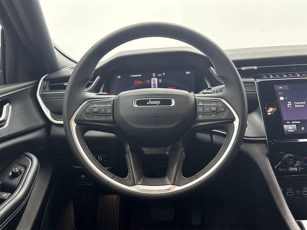 used 2024 Jeep Grand Cherokee car, priced at $28,788