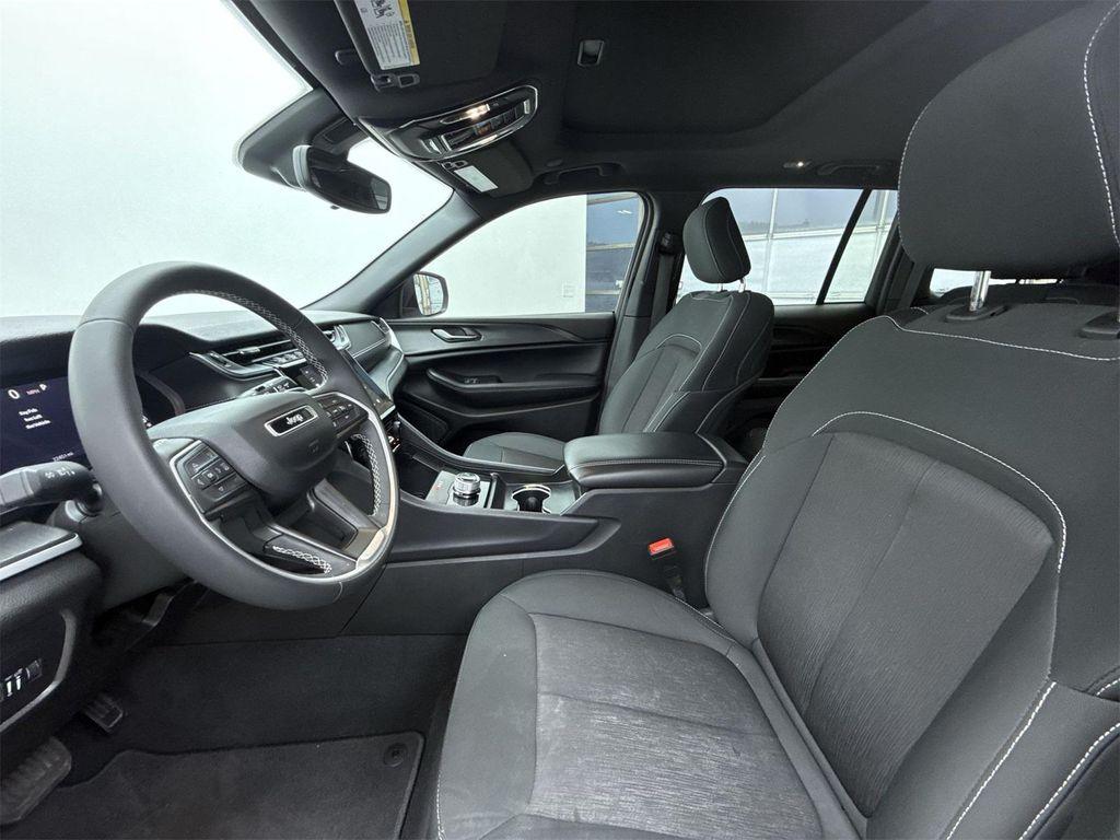 used 2024 Jeep Grand Cherokee car, priced at $28,788