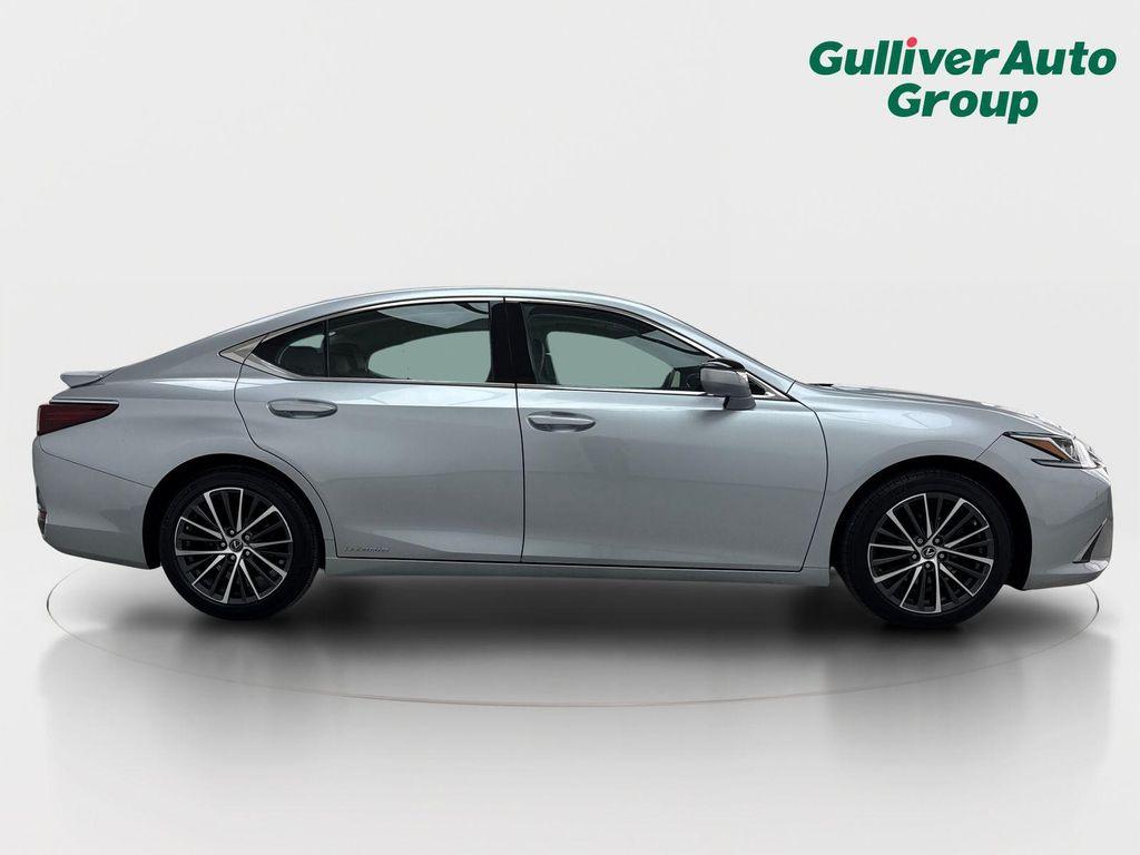 used 2022 Lexus ES 300h car, priced at $30,888