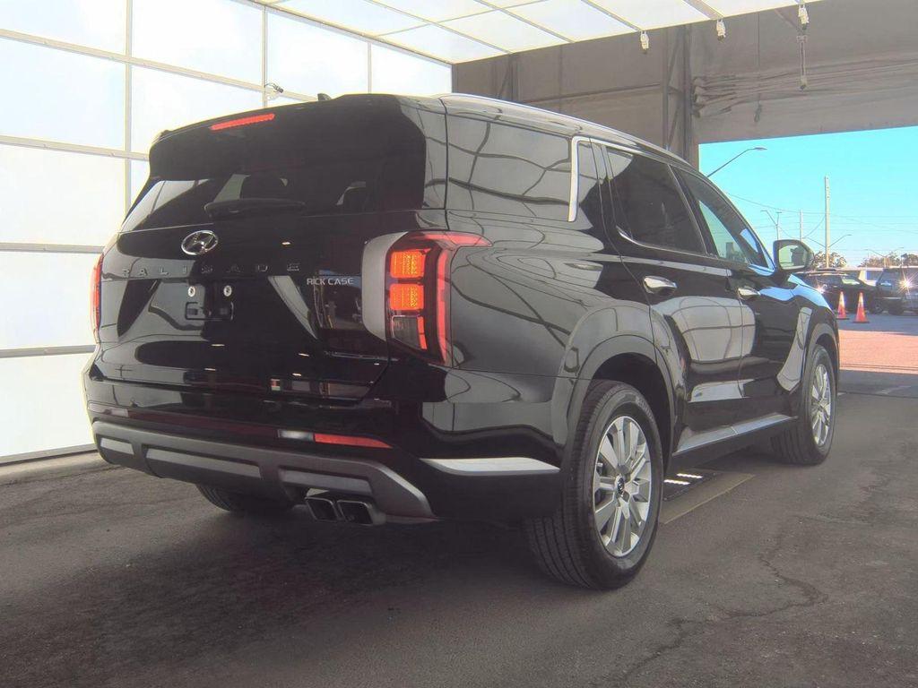 used 2024 Hyundai Palisade car, priced at $31,888