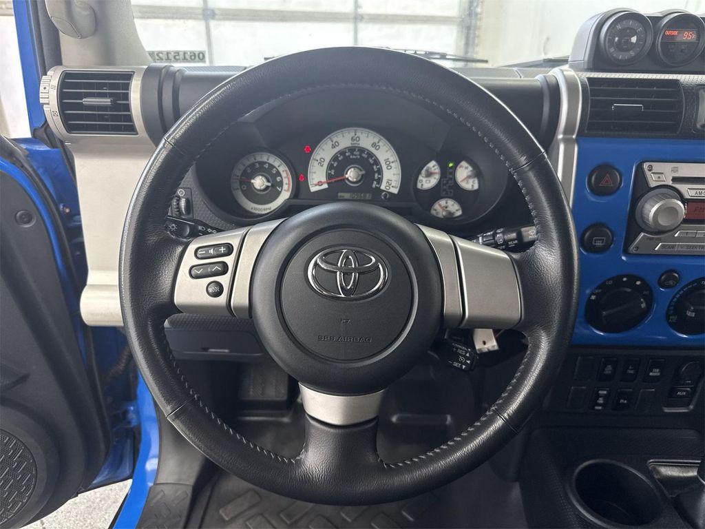 used 2007 Toyota FJ Cruiser car, priced at $17,988