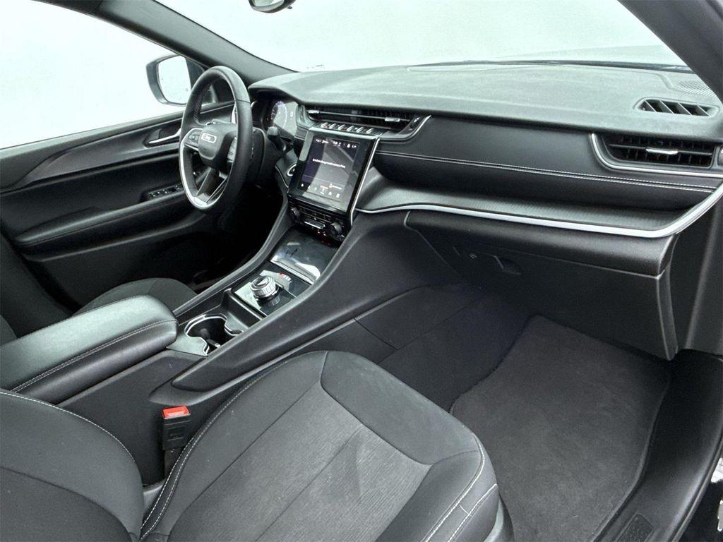 used 2024 Jeep Grand Cherokee L car, priced at $27,888