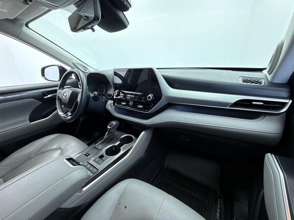 used 2021 Toyota Highlander Hybrid car, priced at $30,598