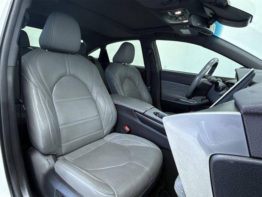 used 2020 Toyota Avalon Hybrid car, priced at $25,998