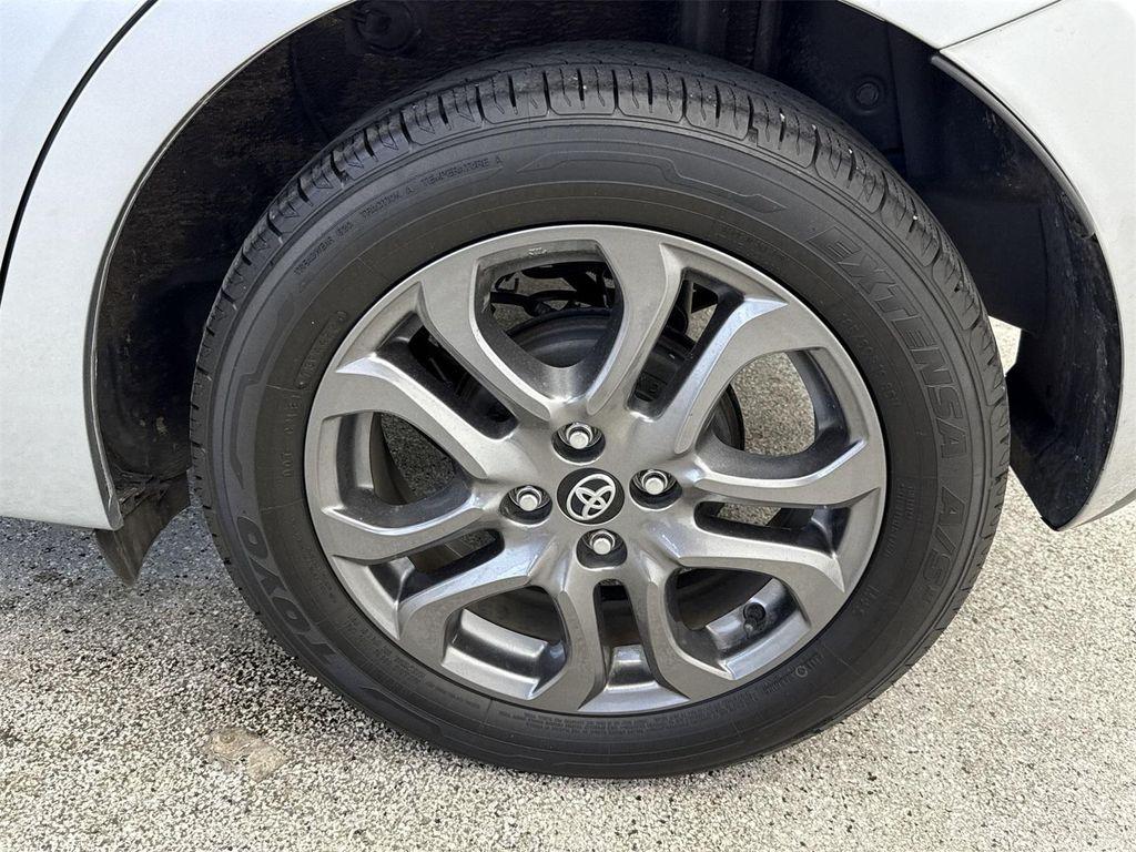 2020 Chromium Toyota Yaris Sedan