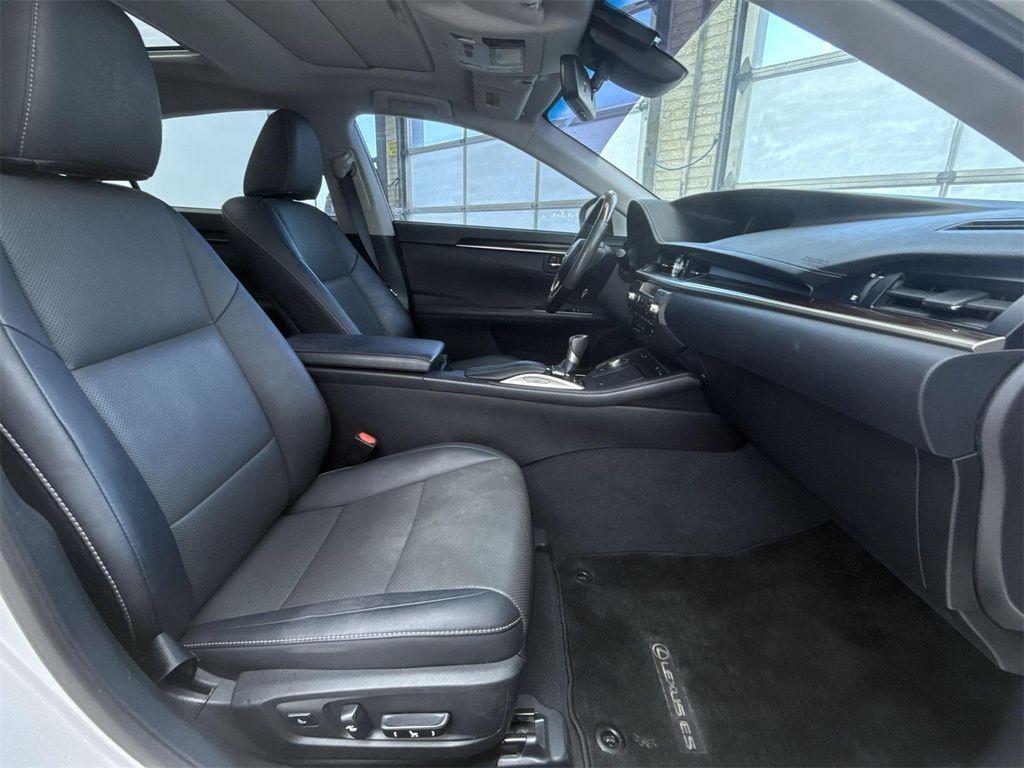 used 2018 Lexus ES 350 car, priced at $21,098