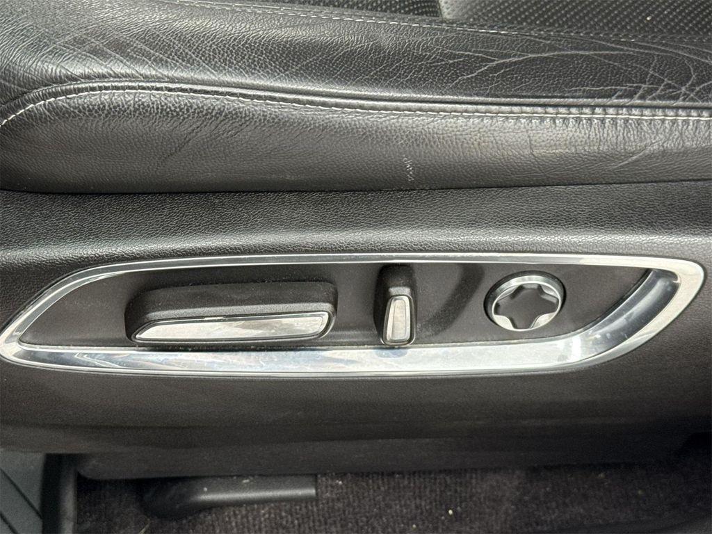 used 2020 Acura MDX car, priced at $21,798