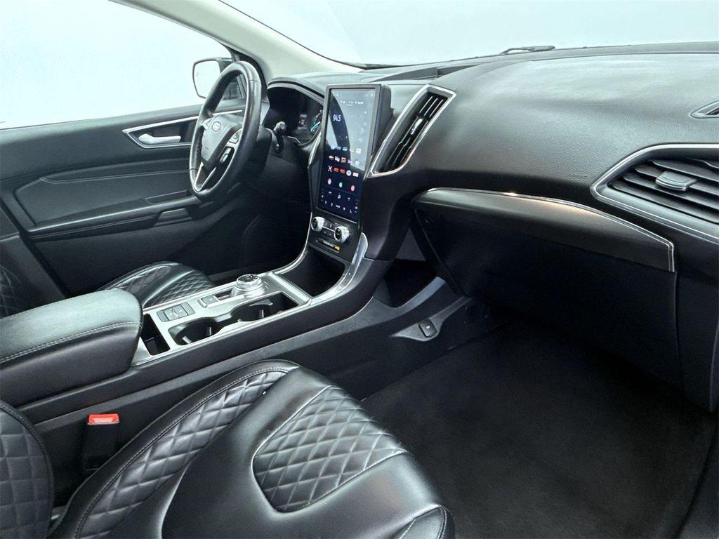 used 2024 Ford Edge car, priced at $23,388