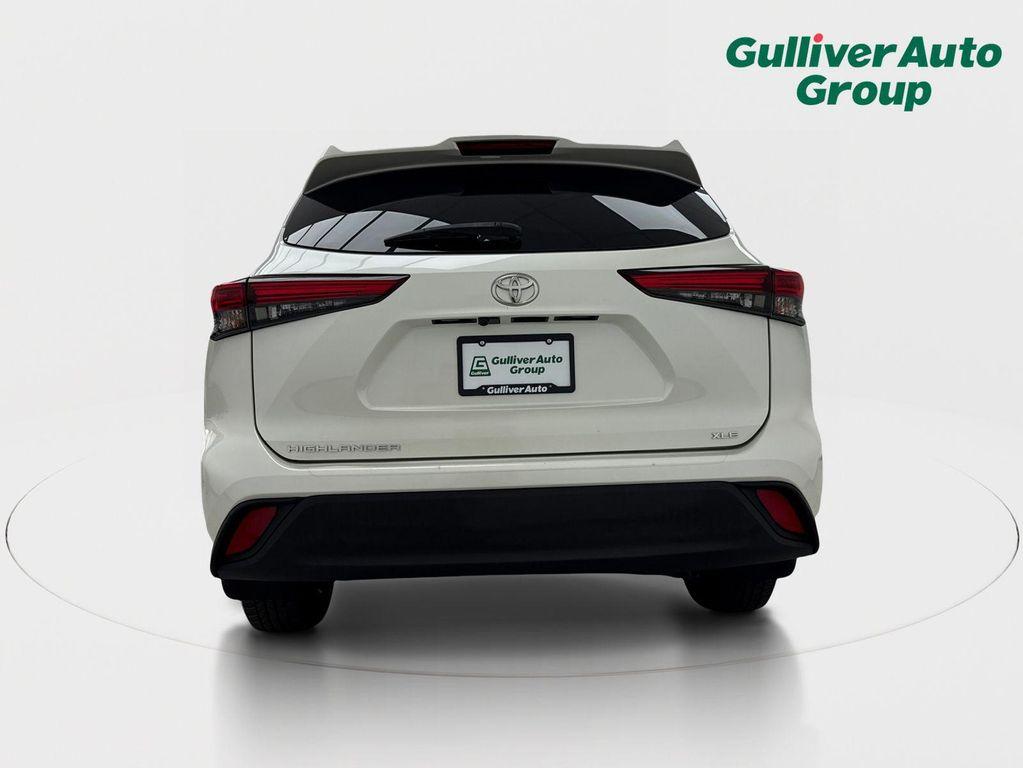 used 2021 Toyota Highlander car, priced at $27,458