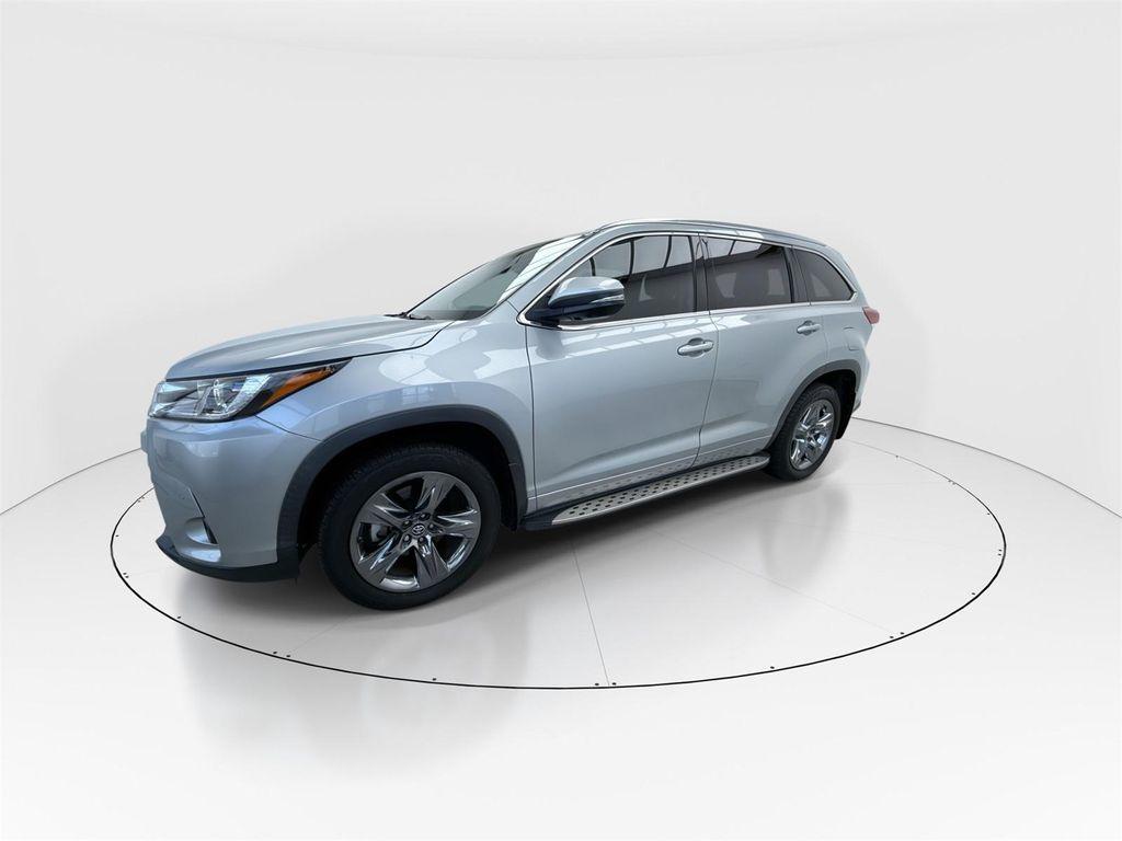 used 2019 Toyota Highlander car, priced at $28,428