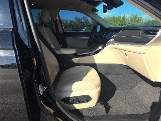 used 2022 Jeep Grand Cherokee car, priced at $24,988